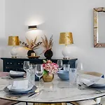Luxurious Frontline Penthouse In Puerto Banus * מארבלה